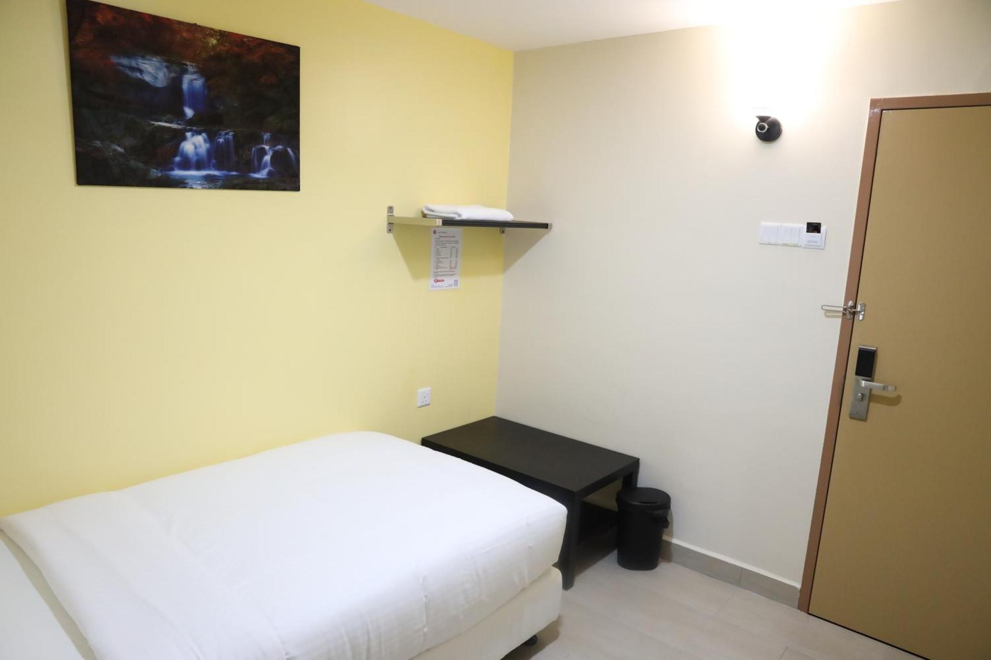 Capital O 90897 Island City Hotel 乔治敦 外观 照片