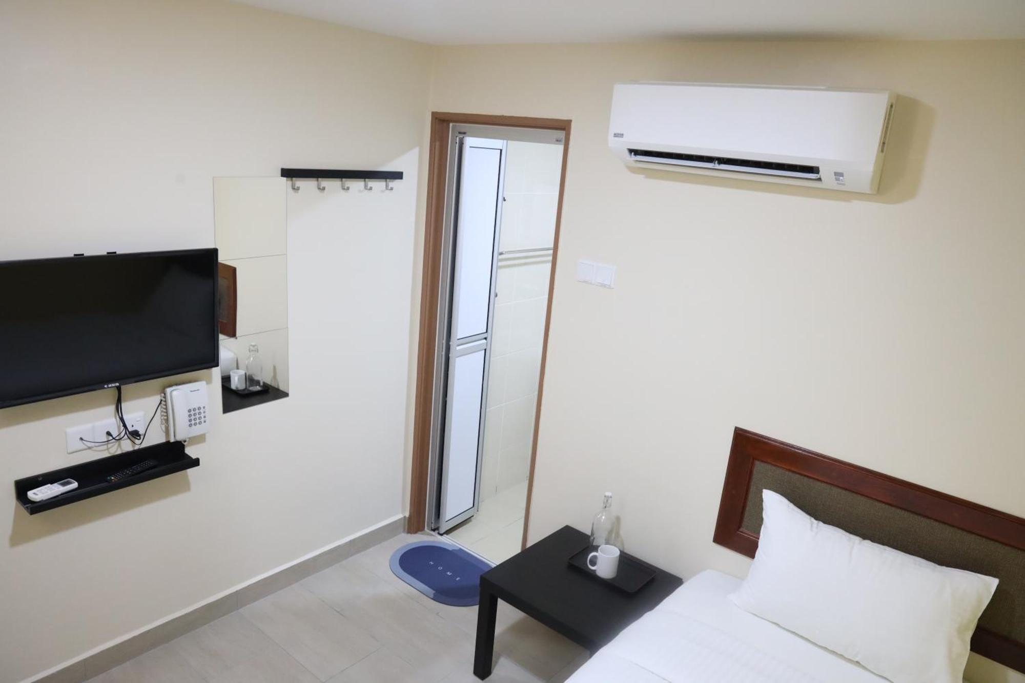 Capital O 90897 Island City Hotel 乔治敦 外观 照片