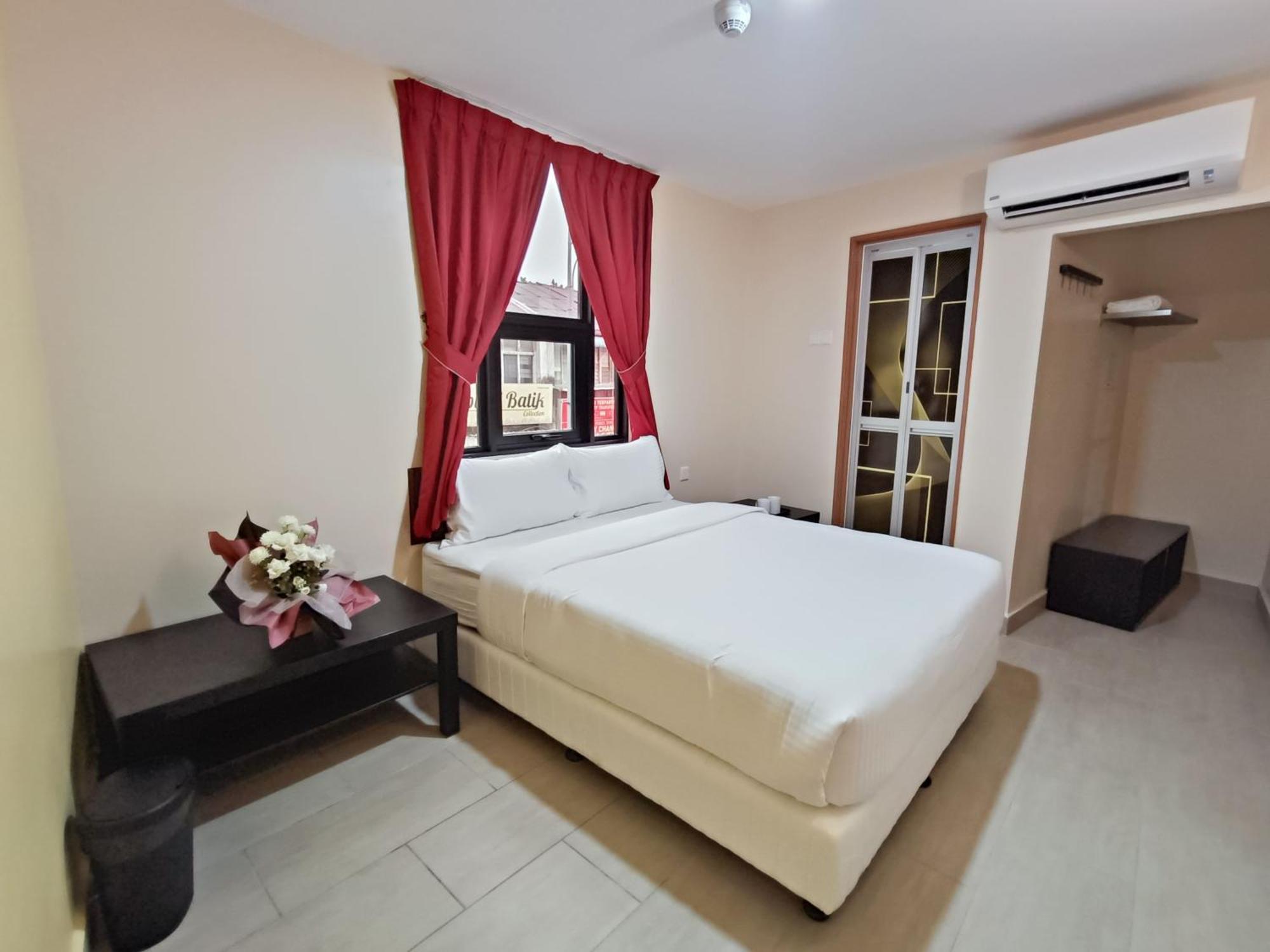 Capital O 90897 Island City Hotel 乔治敦 外观 照片