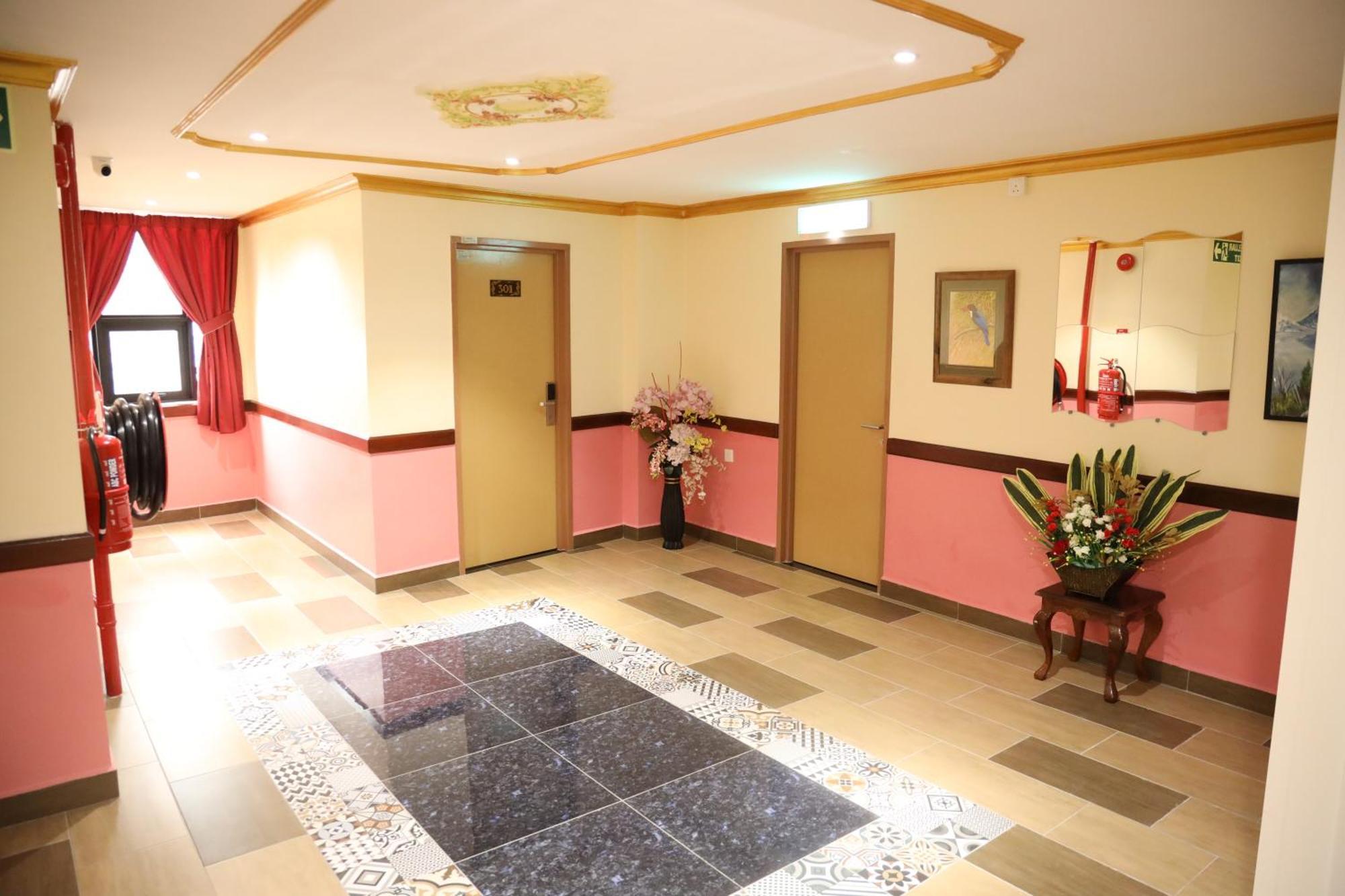 Capital O 90897 Island City Hotel 乔治敦 外观 照片