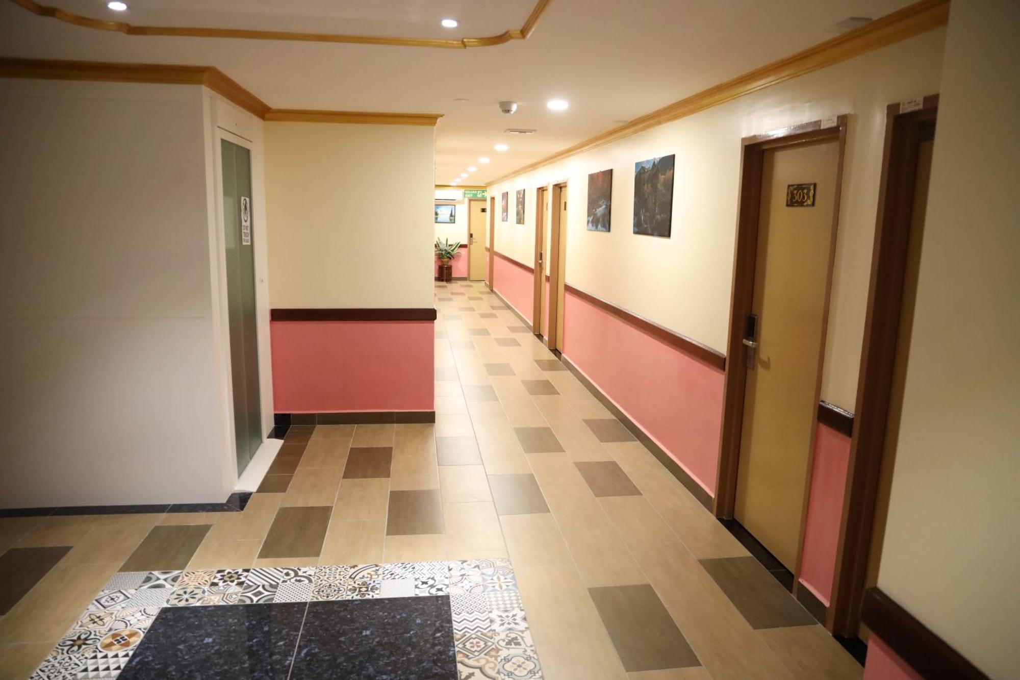 Capital O 90897 Island City Hotel 乔治敦 外观 照片