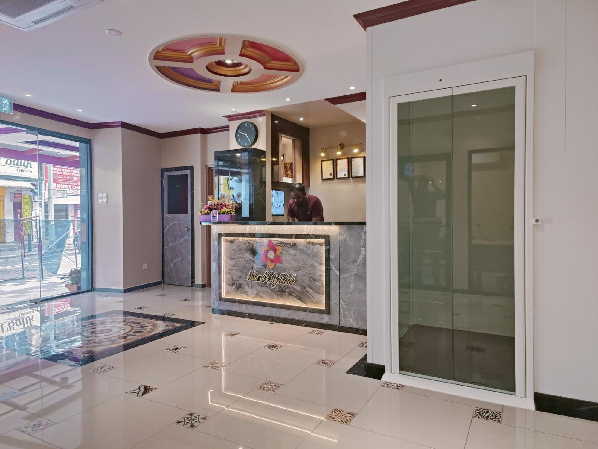Capital O 90897 Island City Hotel 乔治敦 外观 照片